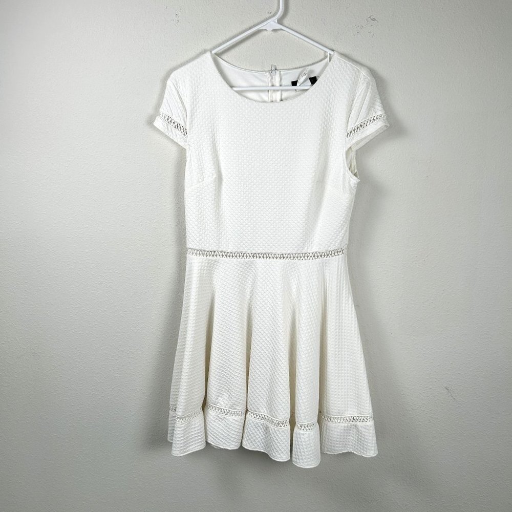 Jodi Kristopher Dress Juniors Size 13 White Short Sleeve Skater A Line‎ Mini